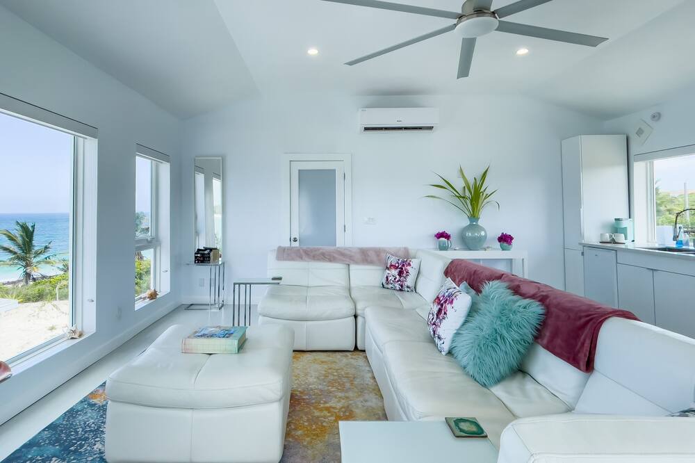 Photo of Livingroom in Governor's Harbour