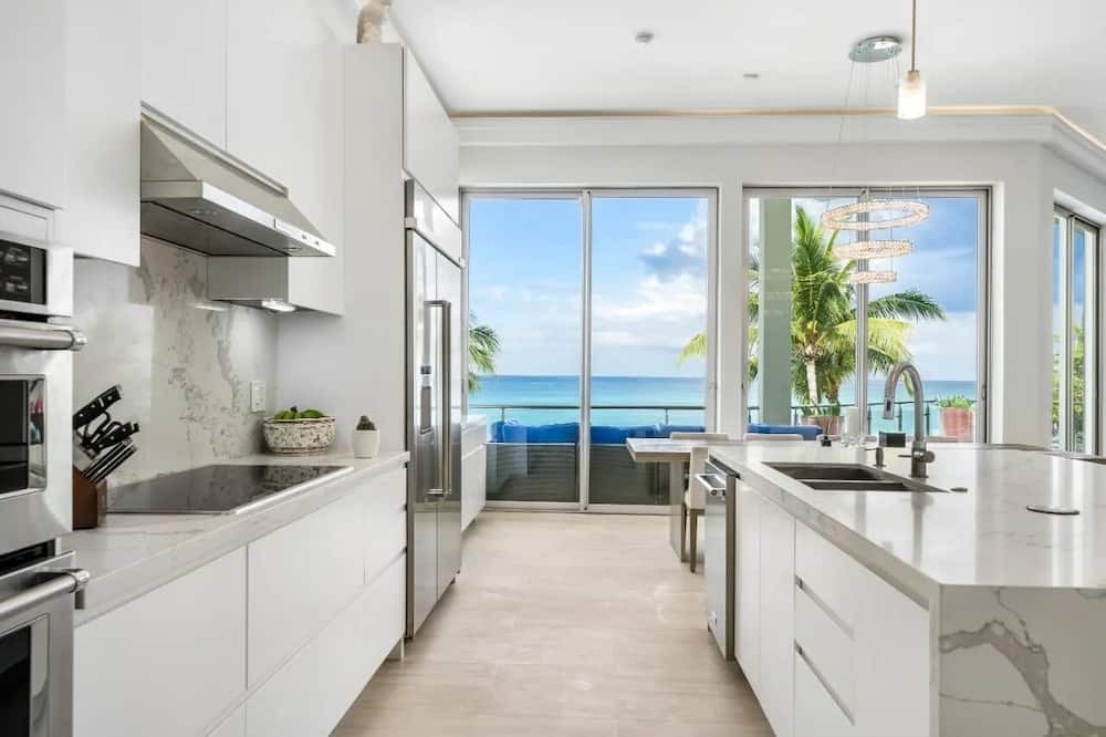Photo of Kitchen in Nassau