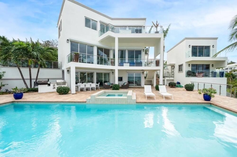 Photo of Outdoor in Nassau