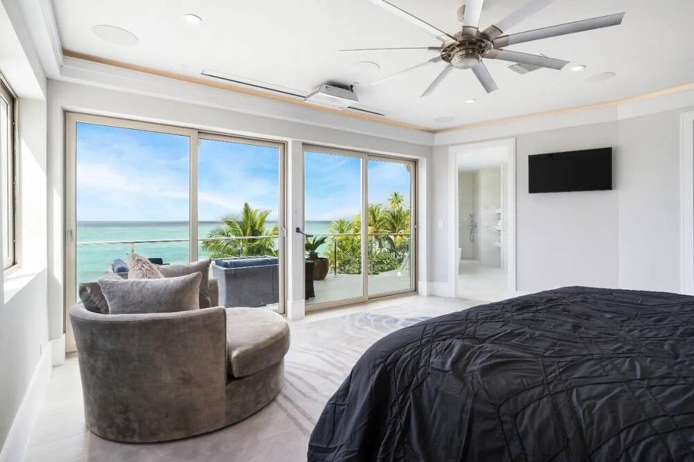 Photo of Bedroom in Nassau