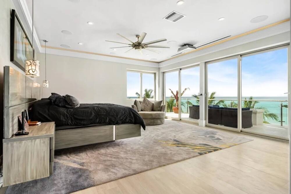 Photo of Bedroom in Nassau