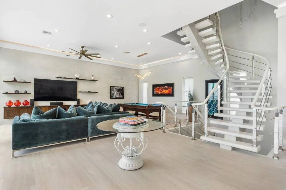 Photo of Livingroom in Nassau