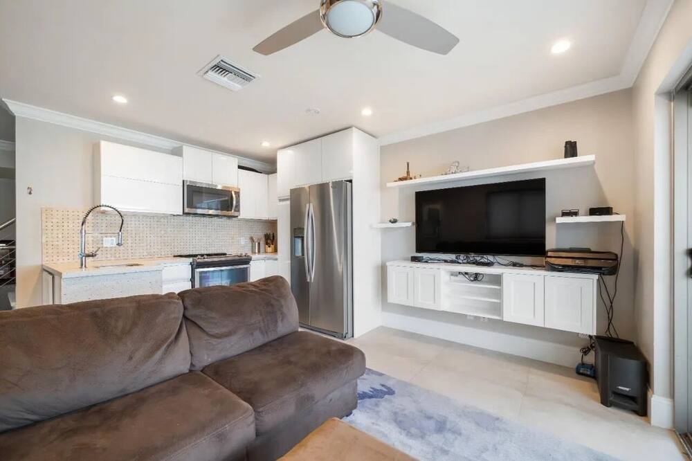 Photo of Livingroom in Nassau