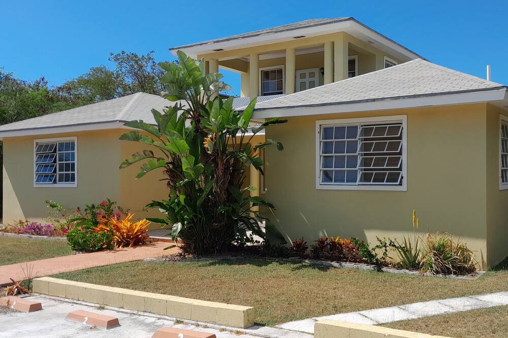 Photo of Outdoor in Farmer's Hill