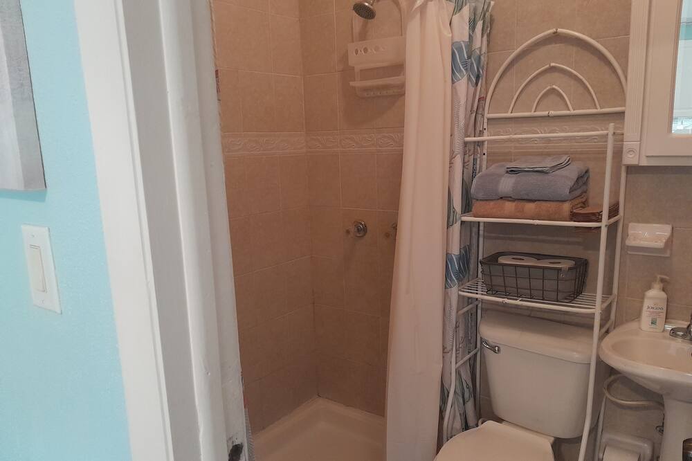 Photo of Bathroom in Farmer's Hill