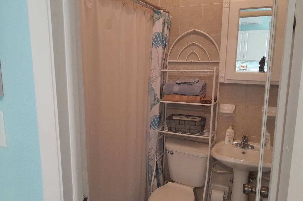 Photo of Bathroom in Farmer's Hill