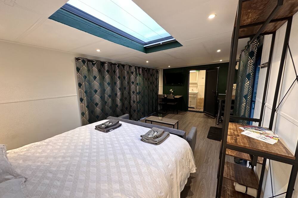 Photo of Bedroom in Chackmore