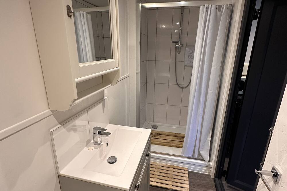 Photo of Bathroom in Chackmore