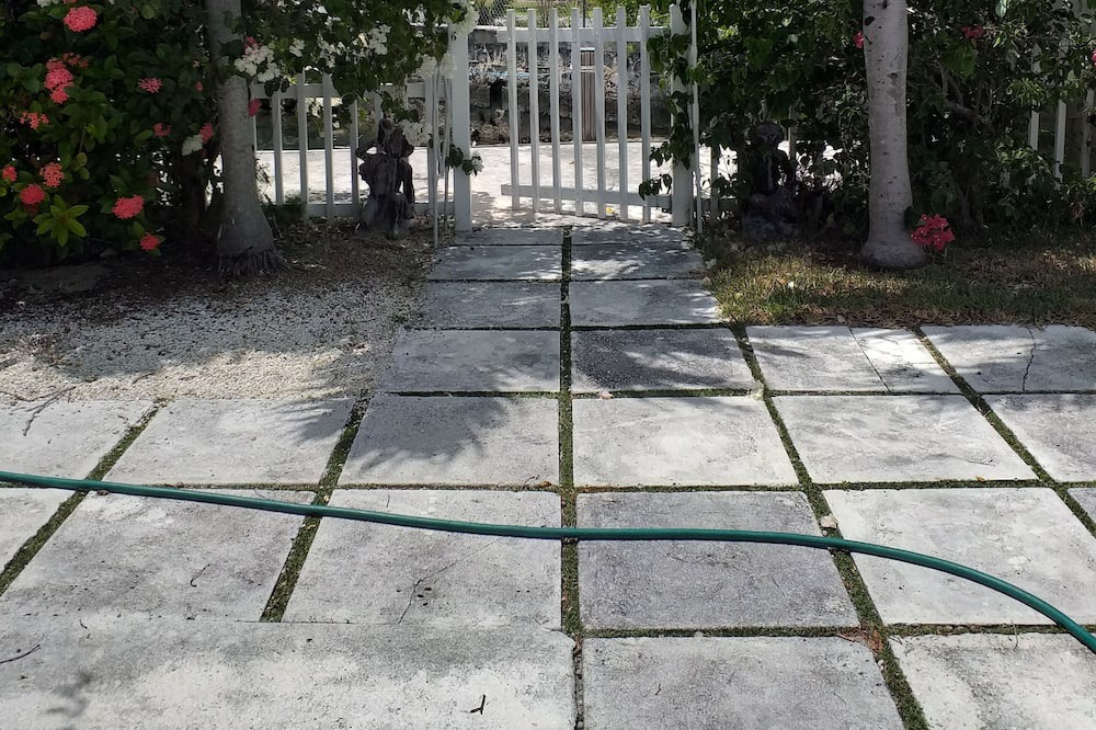 Photo of Outdoor in Coral Harbour