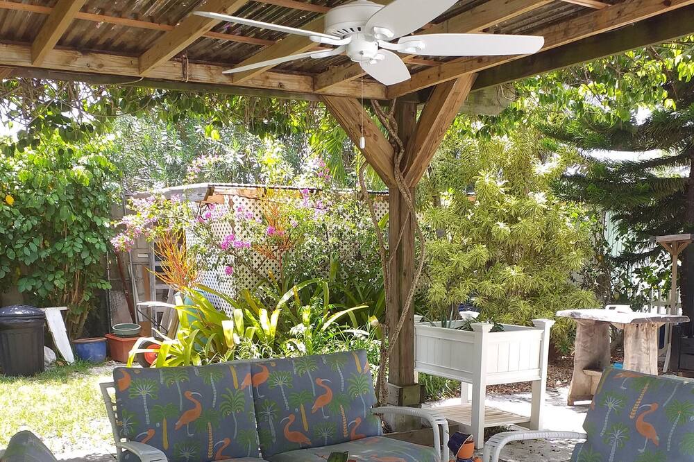 Photo of Patio Balcony in Coral Harbour