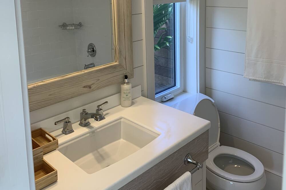 Photo of Bathroom in Hartswell