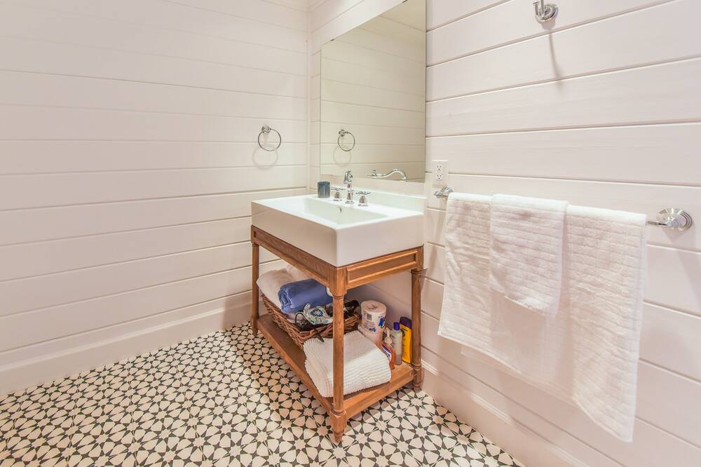Photo of Bathroom in Hartswell