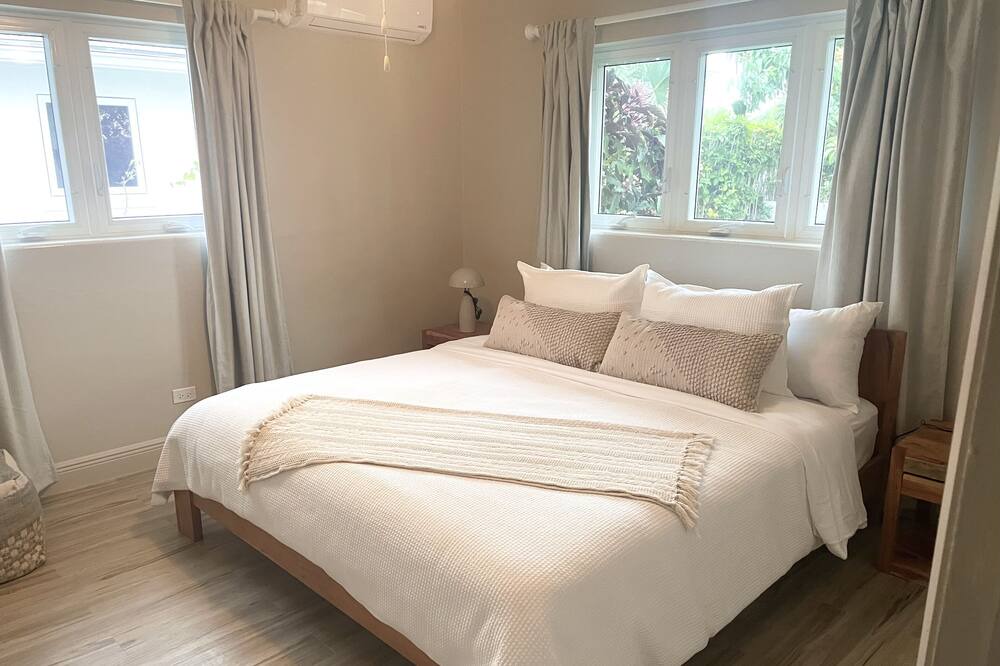Photo of Bedroom in Coral Harbour