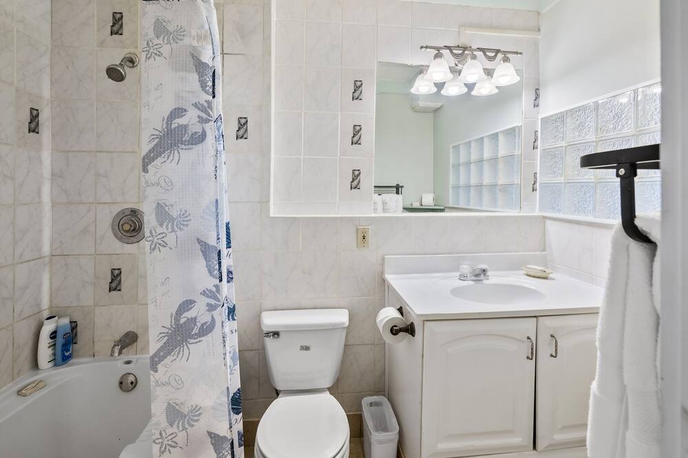 Photo of Bathroom in George Town