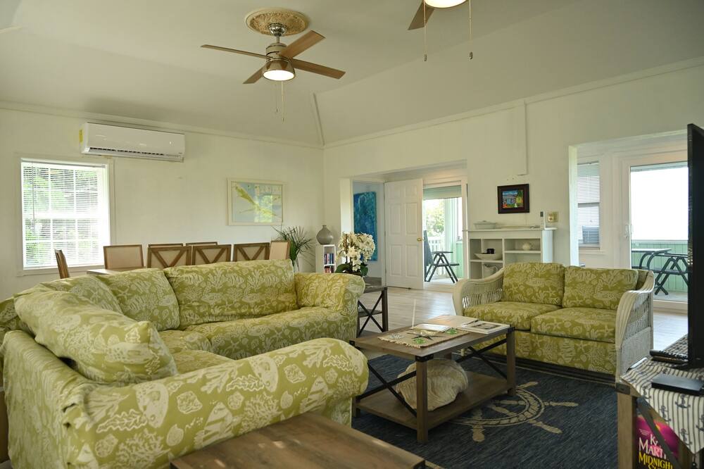 Photo of Livingroom in George Town