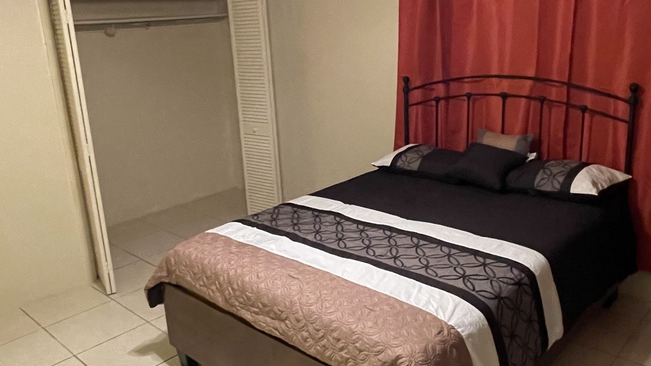 Photo of Bedroom in Nassau