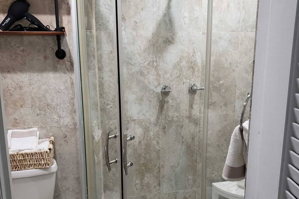 Photo of Bathroom in Nassau