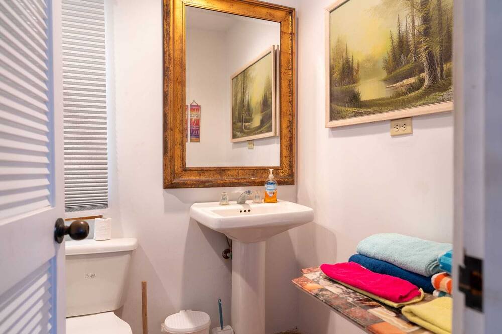 Photo of Bathroom in Great Harbour Cay