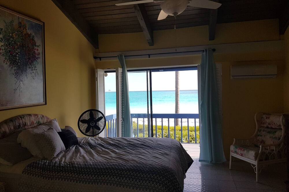 Photo of Bedroom in Great Harbour Cay