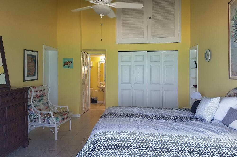 Photo of Bedroom in Great Harbour Cay