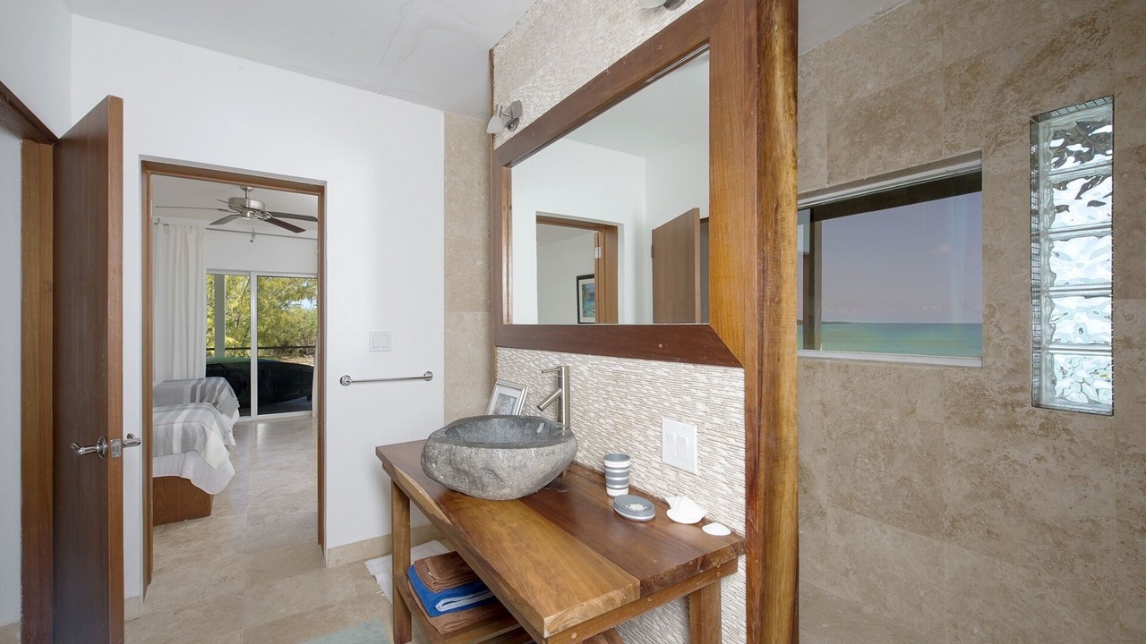 Photo of Bathroom in Savannah Sound