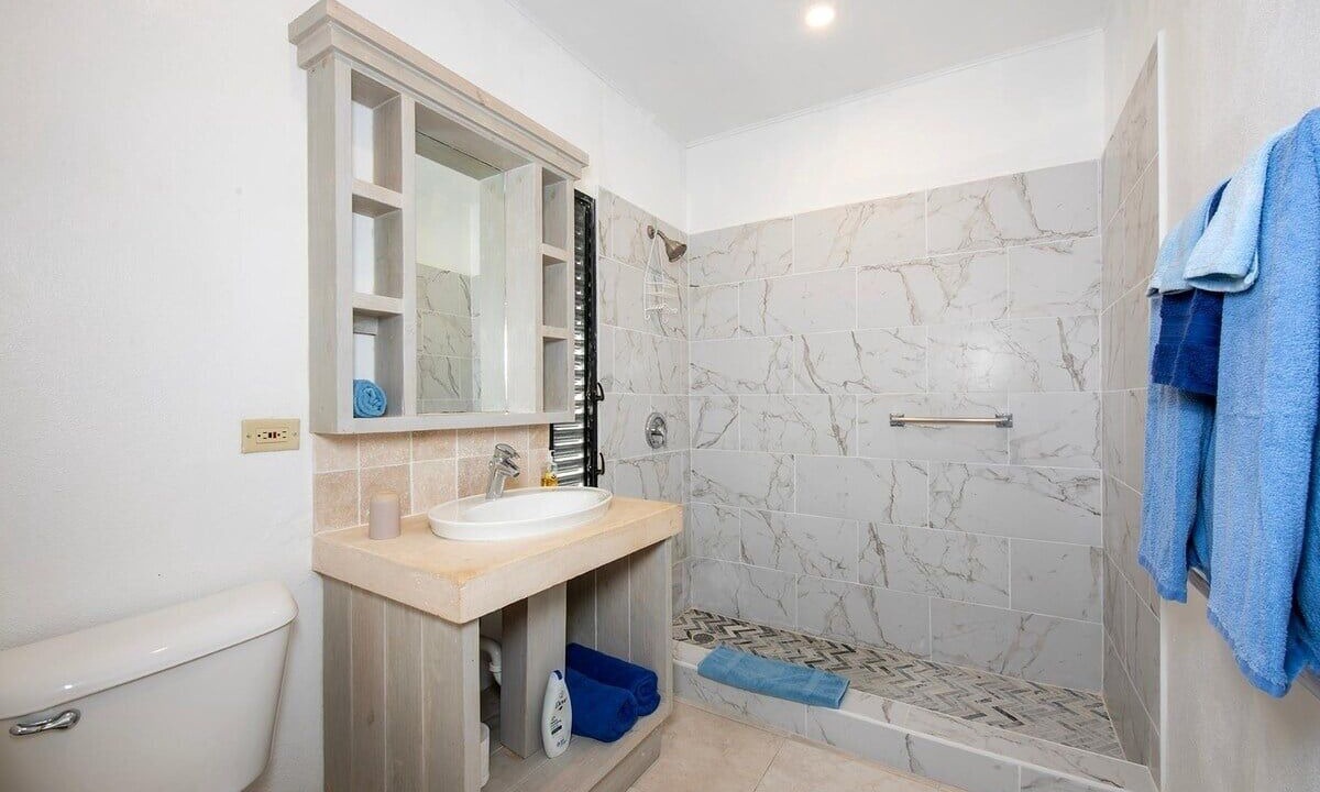 Photo of Bathroom in Savannah Sound