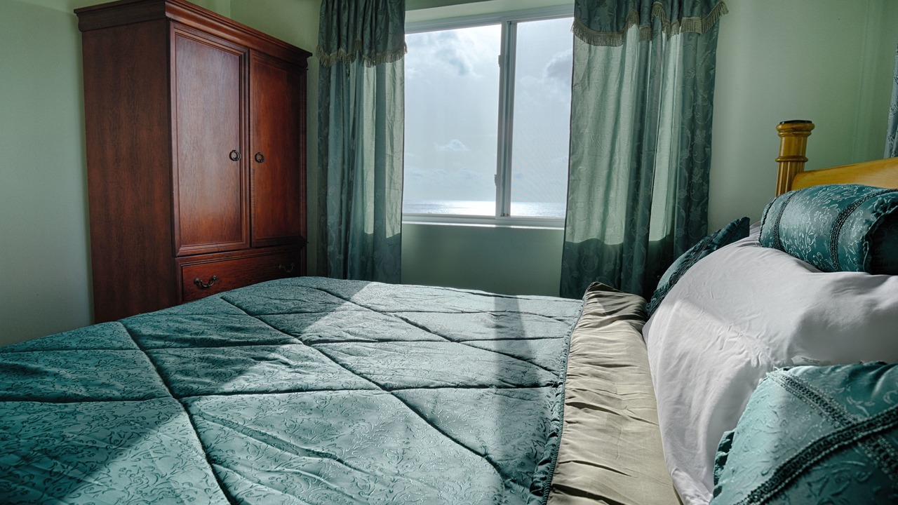 Photo of Bedroom in Smith's Bay