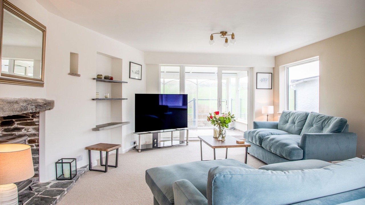 Photo of Livingroom in Burgh Island