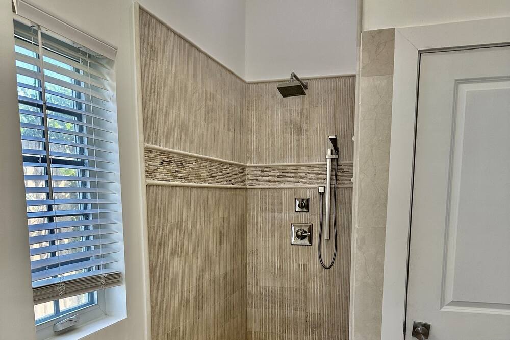Photo of Bathroom in Farmer's Hill