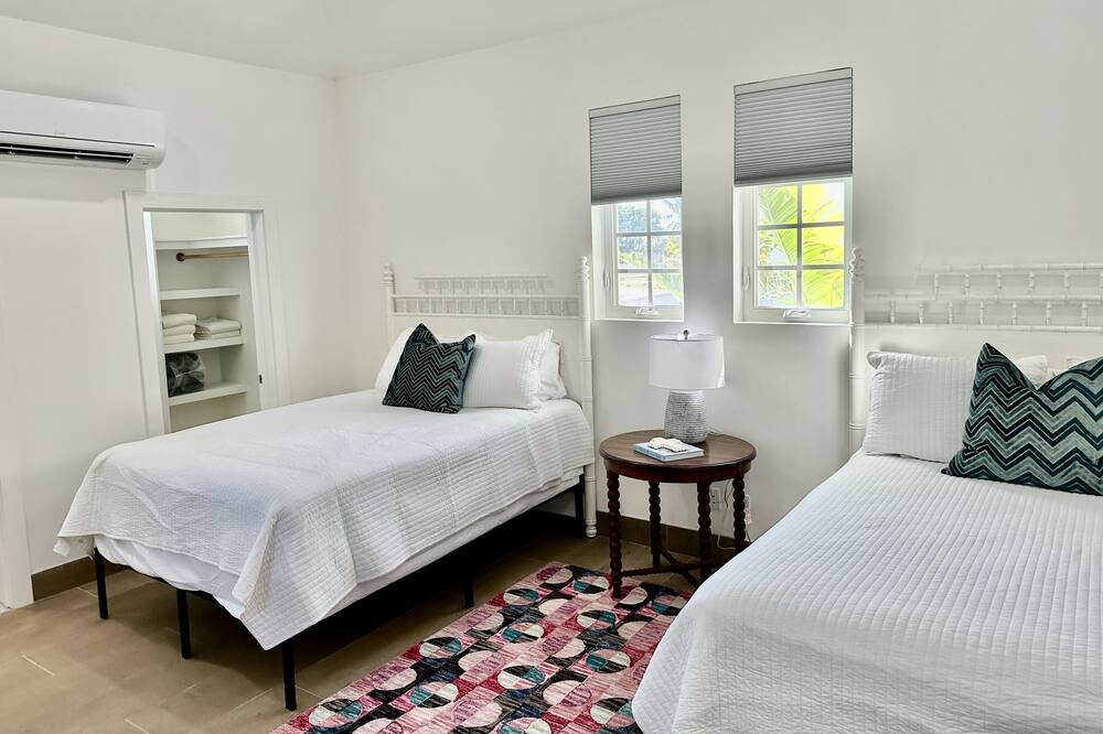 Photo of Bedroom in Farmer's Hill