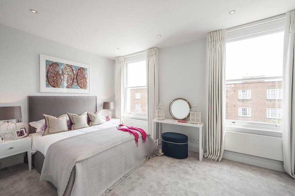 Photo of Bedroom in Redcliffe
