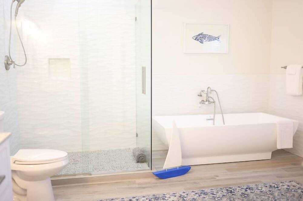 Photo of Bathroom in Lucaya