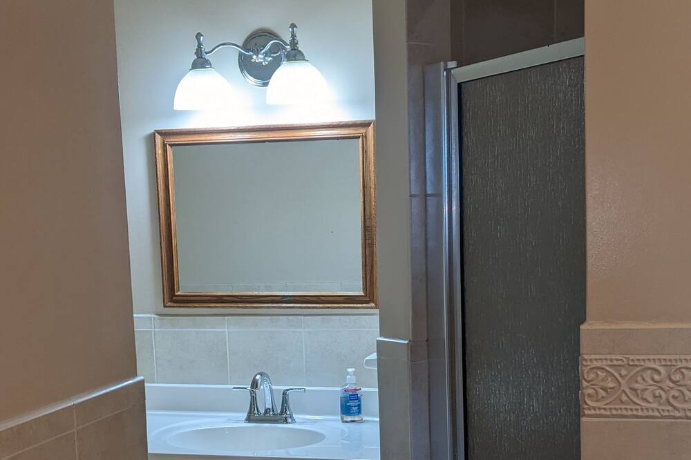 Photo of Bathroom in Bahamia West
