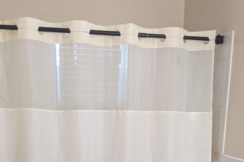 Photo of Bathroom in Bahamia West