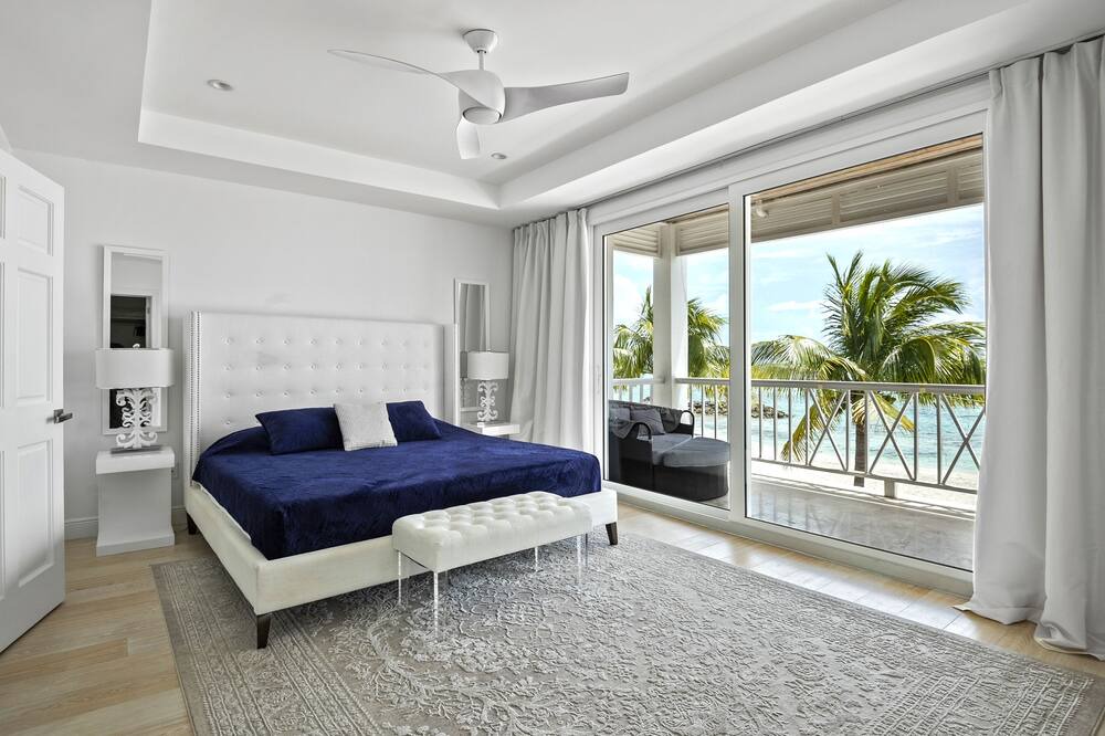 Photo of Bedroom in Palm Cay
