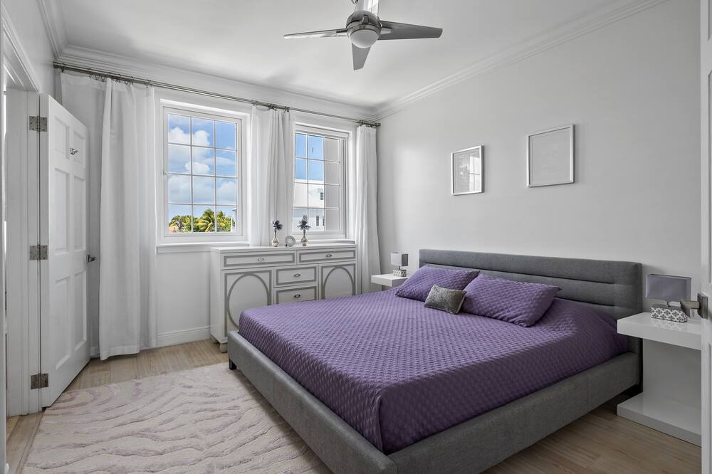 Photo of Bedroom in Palm Cay