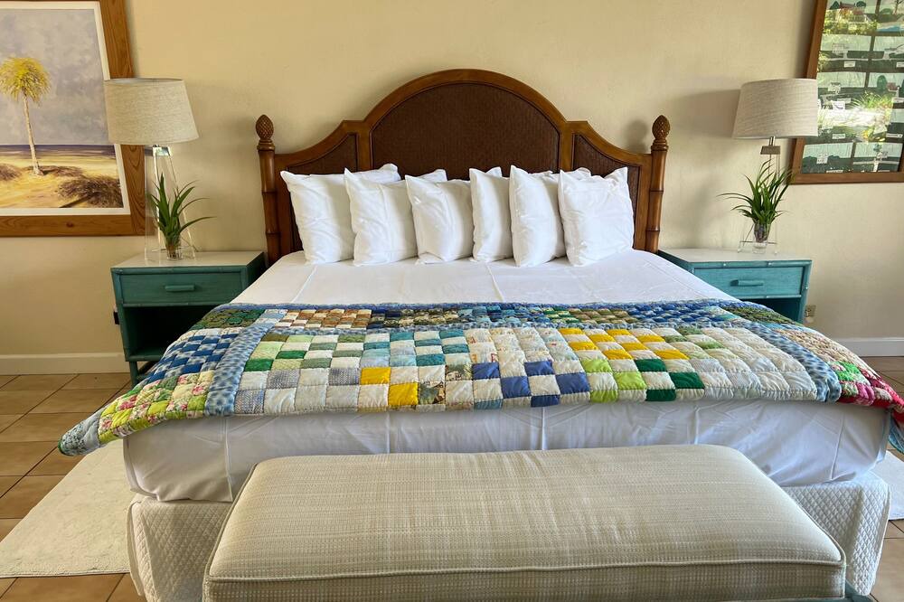 Photo of Bedroom in Winding Bay