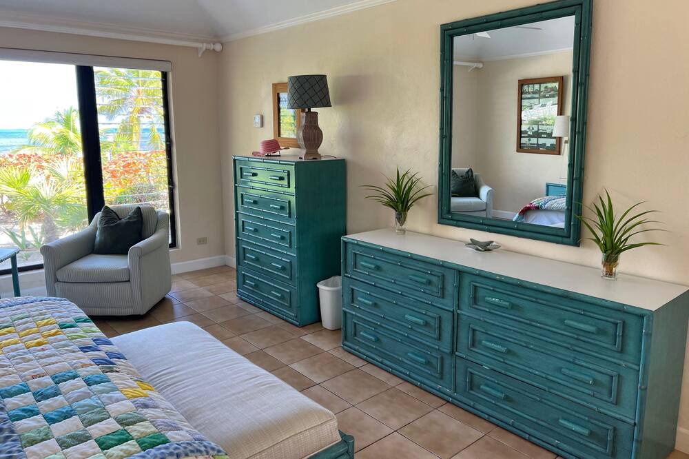 Photo of Bedroom in Winding Bay