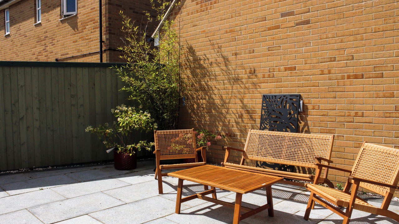 Photo of Patio Balcony in Newport Pagnell