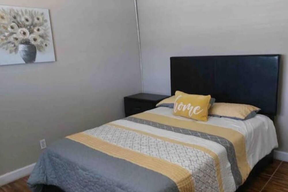 Photo of Bedroom in Yeoman Wood