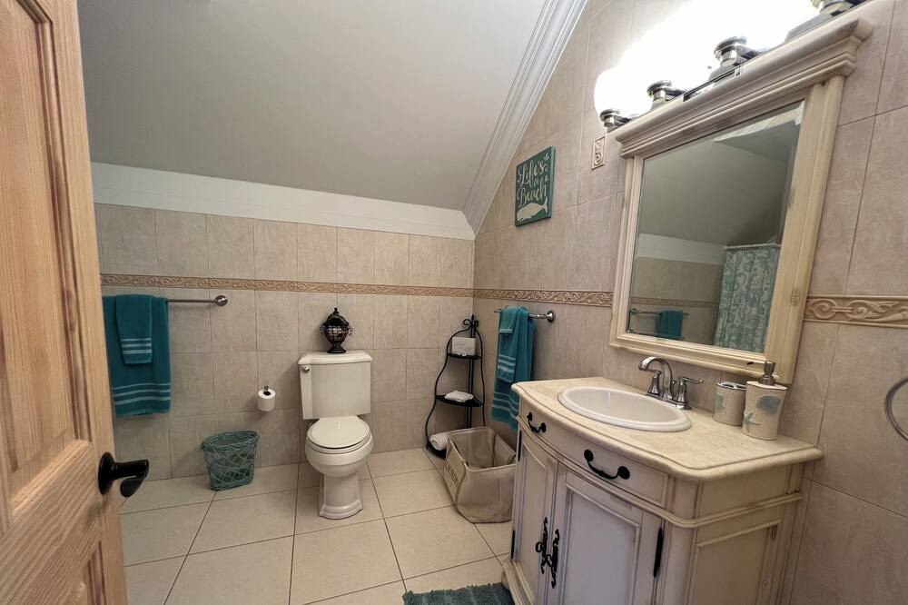 Photo of Bathroom in George Town