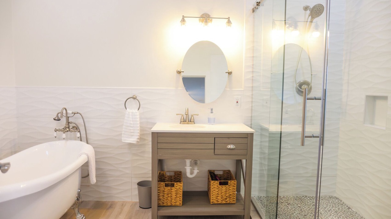 Photo of Bathroom in Bell Channel Bay