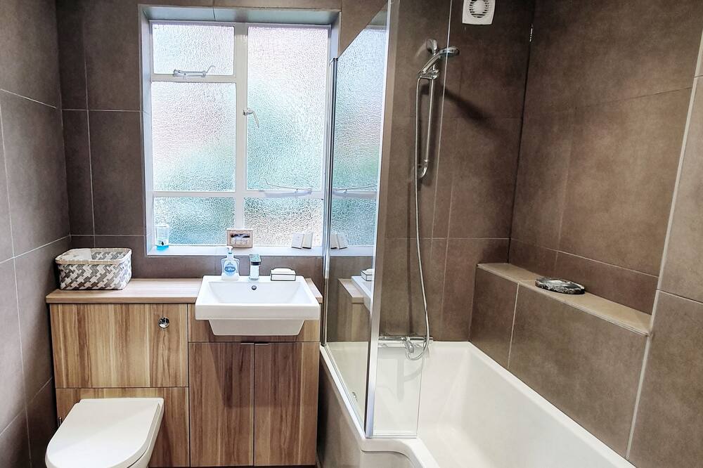Photo of Bathroom in Frognal and Fitzjohns