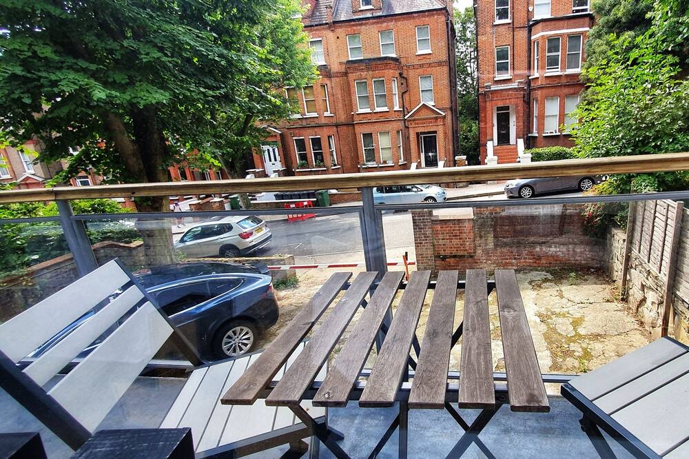 Photo of Patio Balcony in Frognal and Fitzjohns