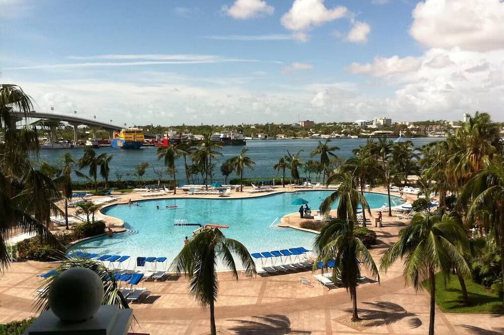 Photo of Outdoor in Paradise Island