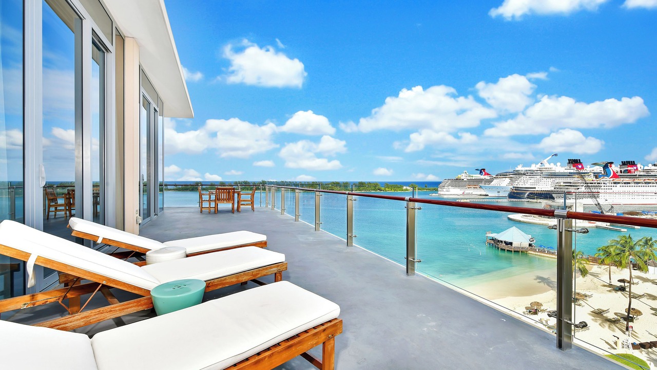 Photo of Patio Balcony in Downtown Nassau