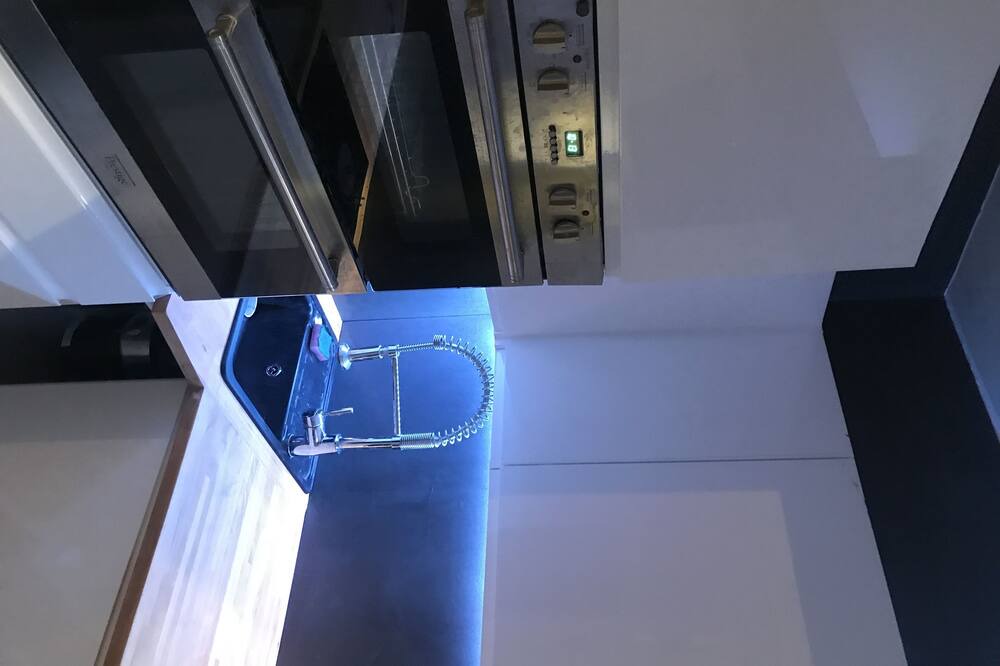 Photo of Kitchen in Courtfield