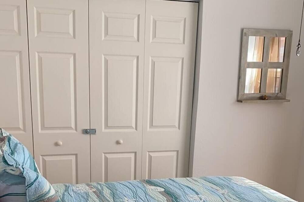 Photo of Bedroom in South Bimini