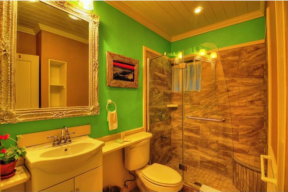 Photo of Bathroom in Governor's Harbour