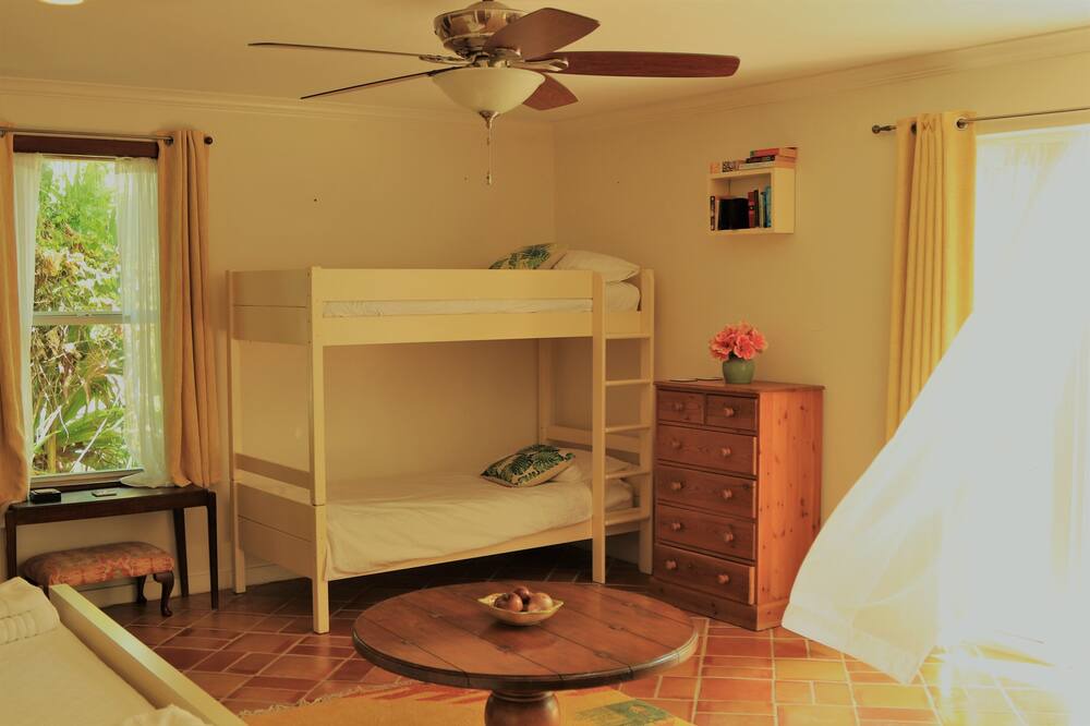 Photo of Others in Nassau